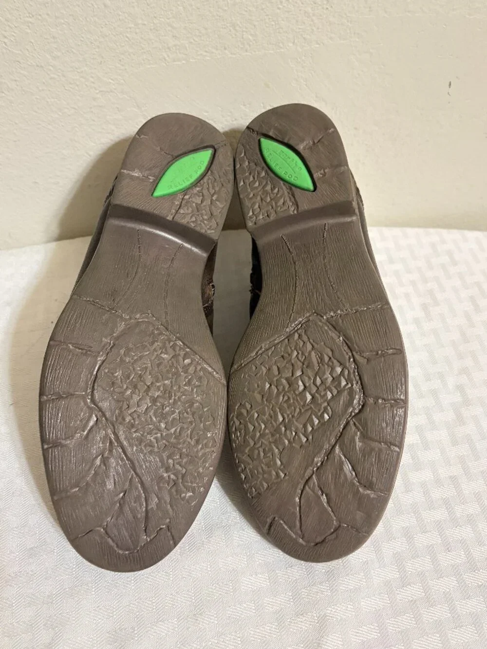 Earth Relief Pod Ronan Distressed Leather Ankle Booties Size 6.5